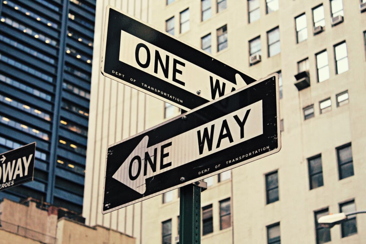 one-way-signs