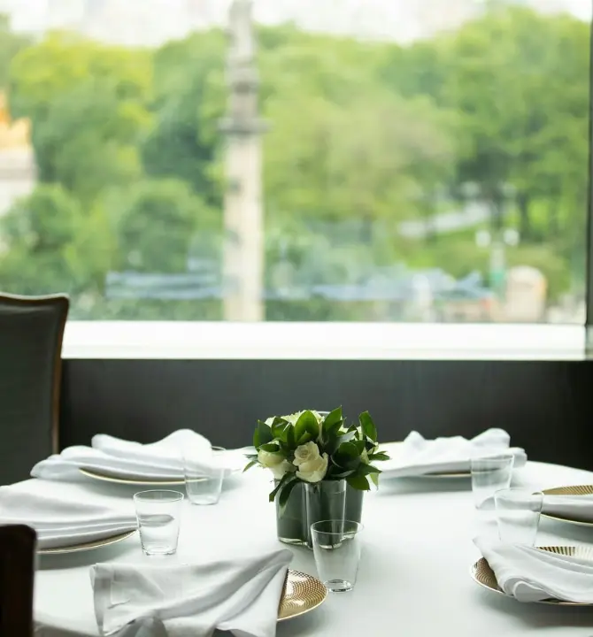 Per Se restaurant table